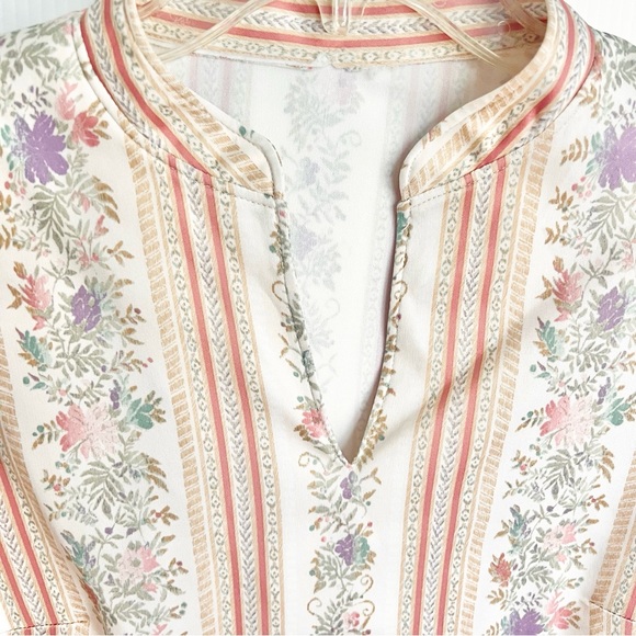 Vintage 1970s Prairie Boho Hoppie Floral Blouse - Picture 4 of 7